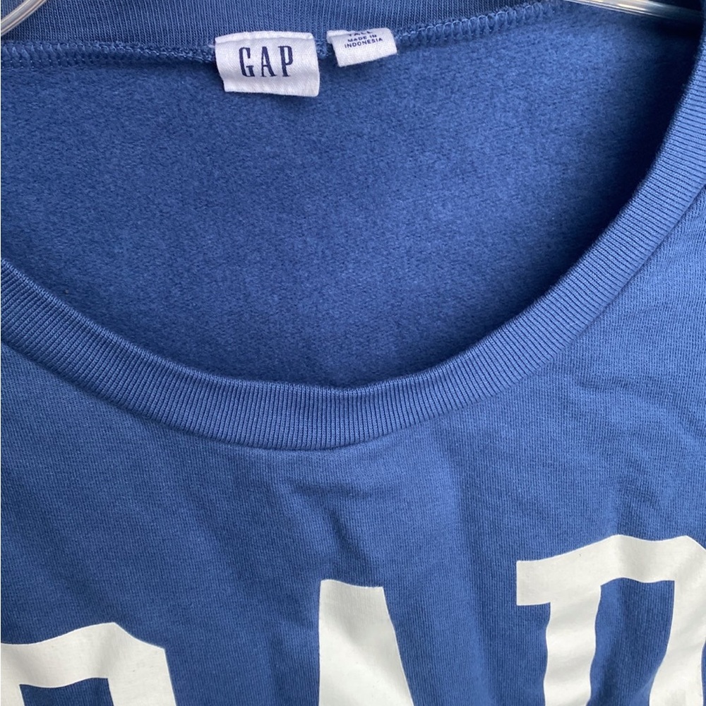 Sweatshirt - Picture 3 of 4